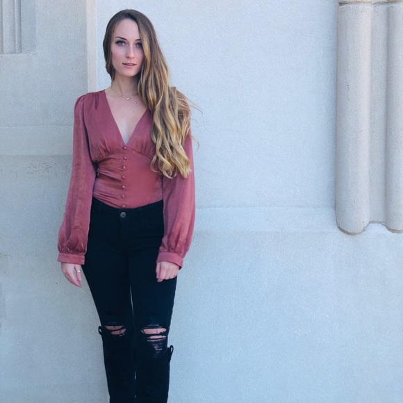 Armora’s | The Terra-Cotta Blouse - Picture 2 of 5